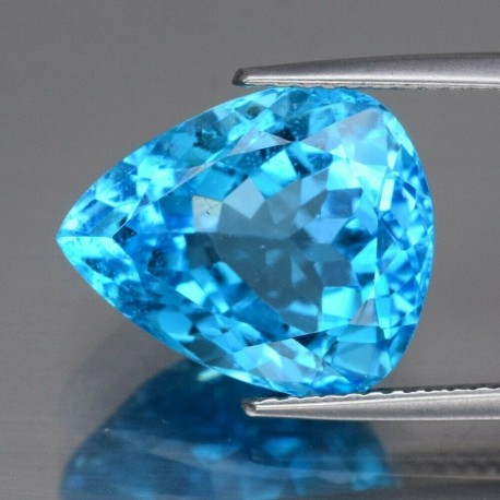 18.55 CT Blue Topaz Gemstone 0082
