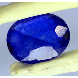 Sapphire 2.10 CT Oval Cut Bangkok   0053