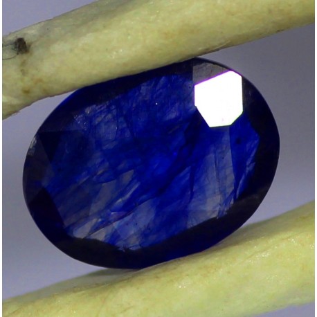 Sapphire 2.20 CT Oval Cut Bangkok   0054