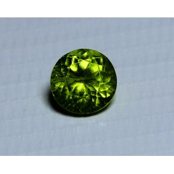2.05 CT Green Peridot Gemstone Afghanistan 0014