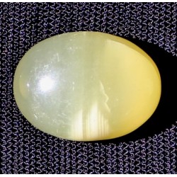 Yellowish Green 53 CT Onyx Oval Cut Gemstone  002