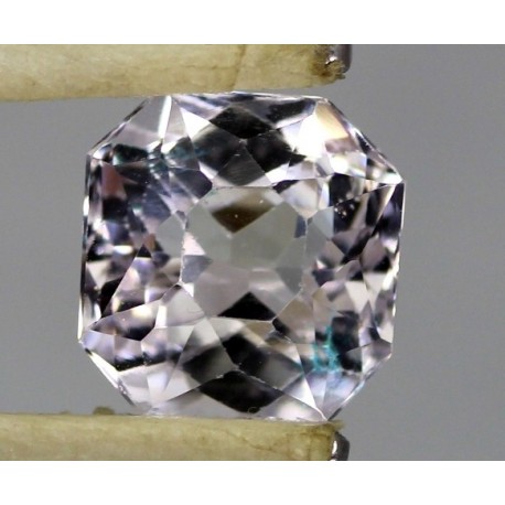 9 Carat 100% Natural Kunzite Gemstone Afghanistan Product No 0371