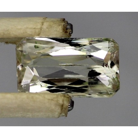 4 Carat 100% Natural Kunzite Gemstone Afghanistan Product No 0362