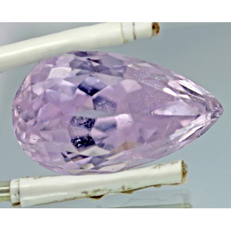 28.5 Carat 100% Natural Kunzite Gemstone Afghanistan Product No 020