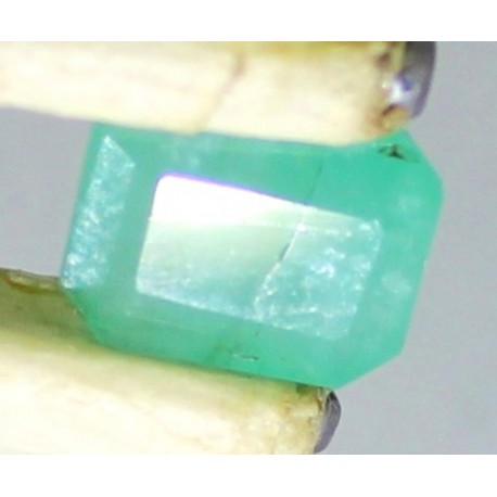 1 Carat 100% Natural Emerald Gemstone Afghanistan Ref: Product No 169