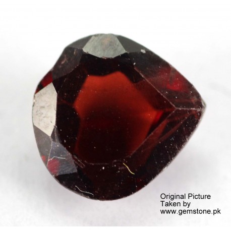 Garnet 2.0 CT Redish Gemstone Afghanistan 0082