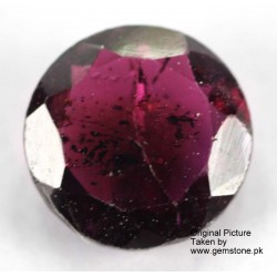Garnet 2.0 CT Redish Gemstone Afghanistan 0096