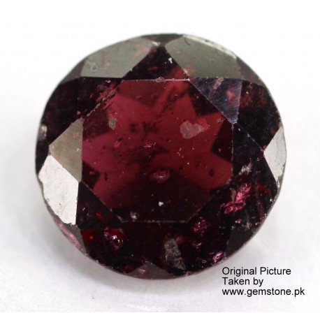 Garnet 2.0 CT Redish Gemstone Afghanistan 0099