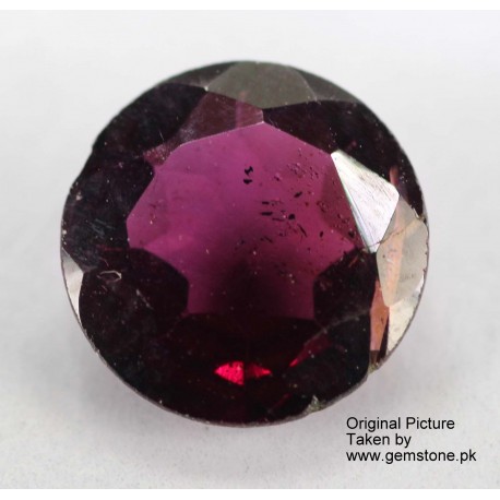 Garnet 2.0 CT Redish Gemstone Afghanistan 0103