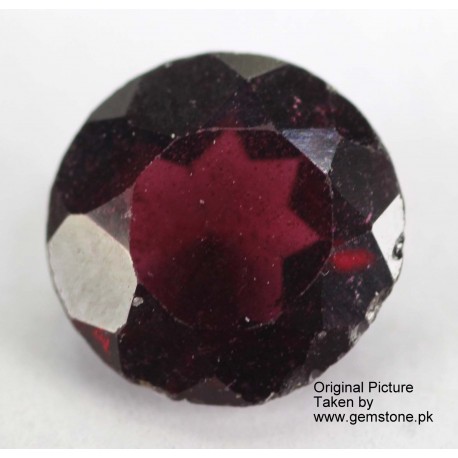Garnet 2.0 CT Redish Gemstone Afghanistan 0110