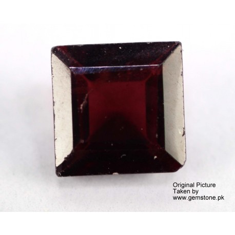Garnet 2.0 CT Redish Gemstone Afghanistan 0142