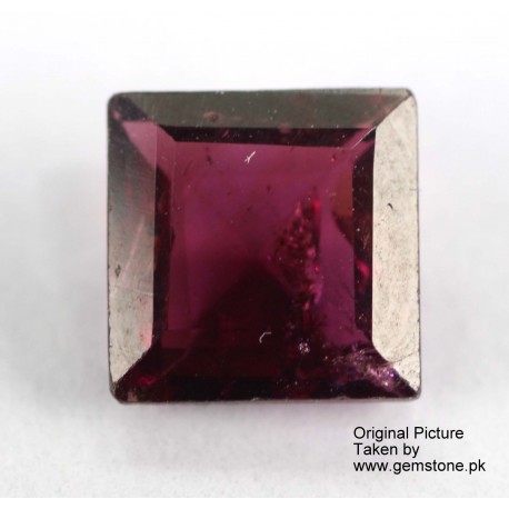 Garnet 2.0 CT Redish Gemstone Afghanistan 0143