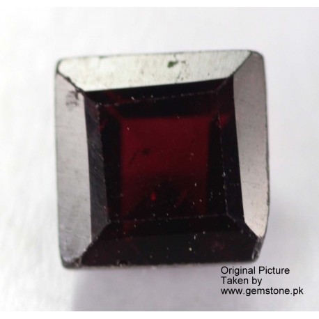 Garnet 2.0 CT Redish Gemstone Afghanistan 0145