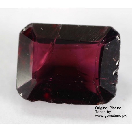 Garnet 2.0 CT Redish Gemstone Afghanistan 0147