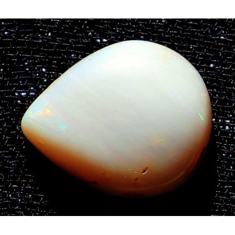 7 Carat 100% Natural White Opal Gemstone Ethiopia Ref: Product No 112
