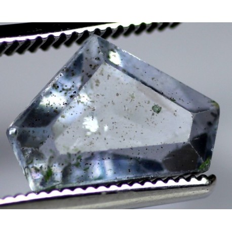 8.5 Carat 100% Natural Fluorite Gemstone  Ref: Product 092